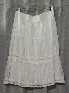 Studio West Apparel White Skirt-Swiss Dot/Lace Detail-Elastic Pull On-Sz M-EUC